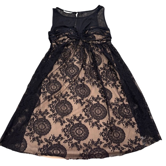 London Times Dresses & Skirts - Dark Fairy Lace Overlay Sleeveless Cocktail Dress Womens 4 Black London‎ Times